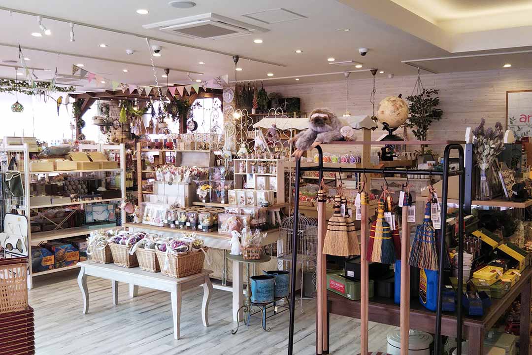 岡山県 Anemone アネモネ インテリア雑貨 店のレジ 接客 商品発注 検品 品出し 未経験ok のアルバイト パートの求人情報