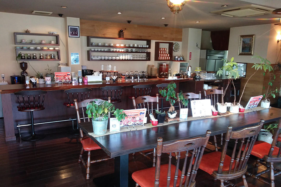 カフェ コロンバンカフェのホールスタッフ〔食事補助あり・おやつ付き〕画像|S