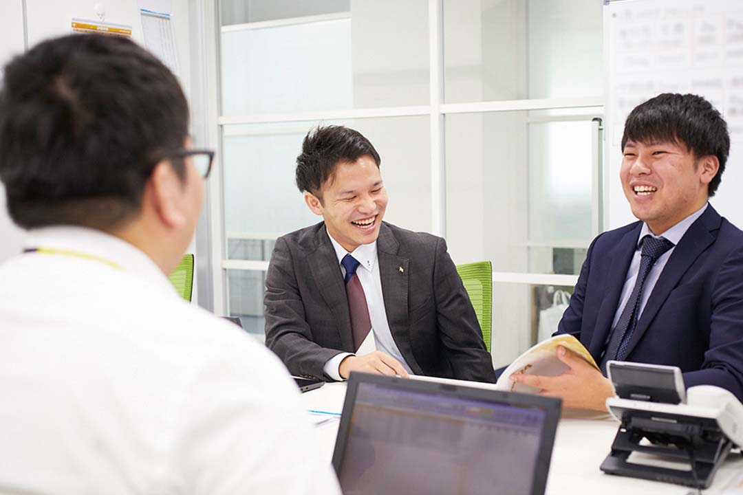 ダイセーエブリー二十四株式会社岡山スーパーハブセンター冷蔵庫内作業スタッフ画像|S