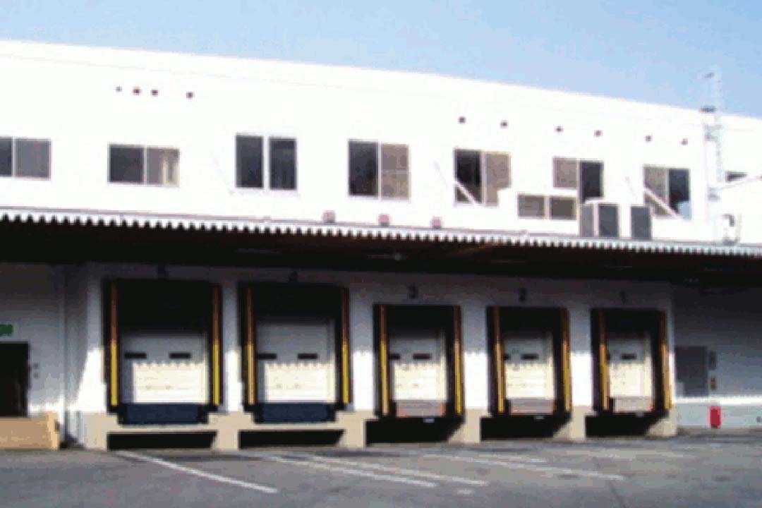 ダイセーエブリー二十四株式会社岡山スーパーハブセンター冷蔵庫内作業スタッフ画像|S