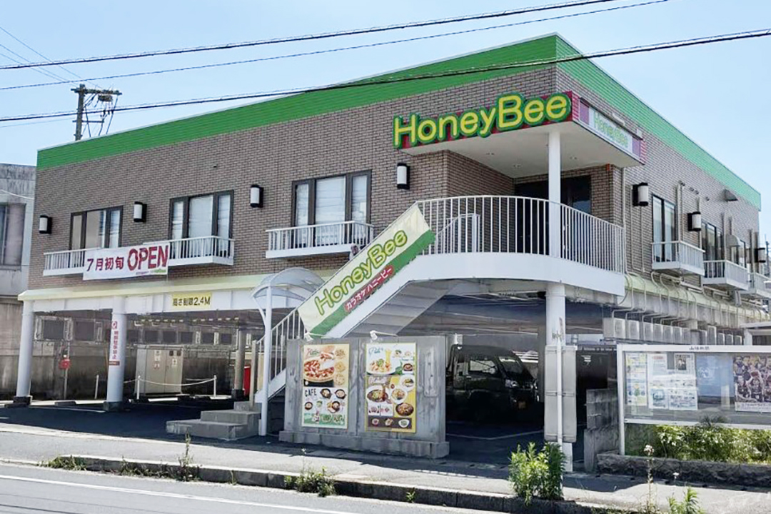 カラオケ ハニービー 中庄店・玉島店・イオン水島店カラオケ店スタッフ(週3日~OK)画像|S