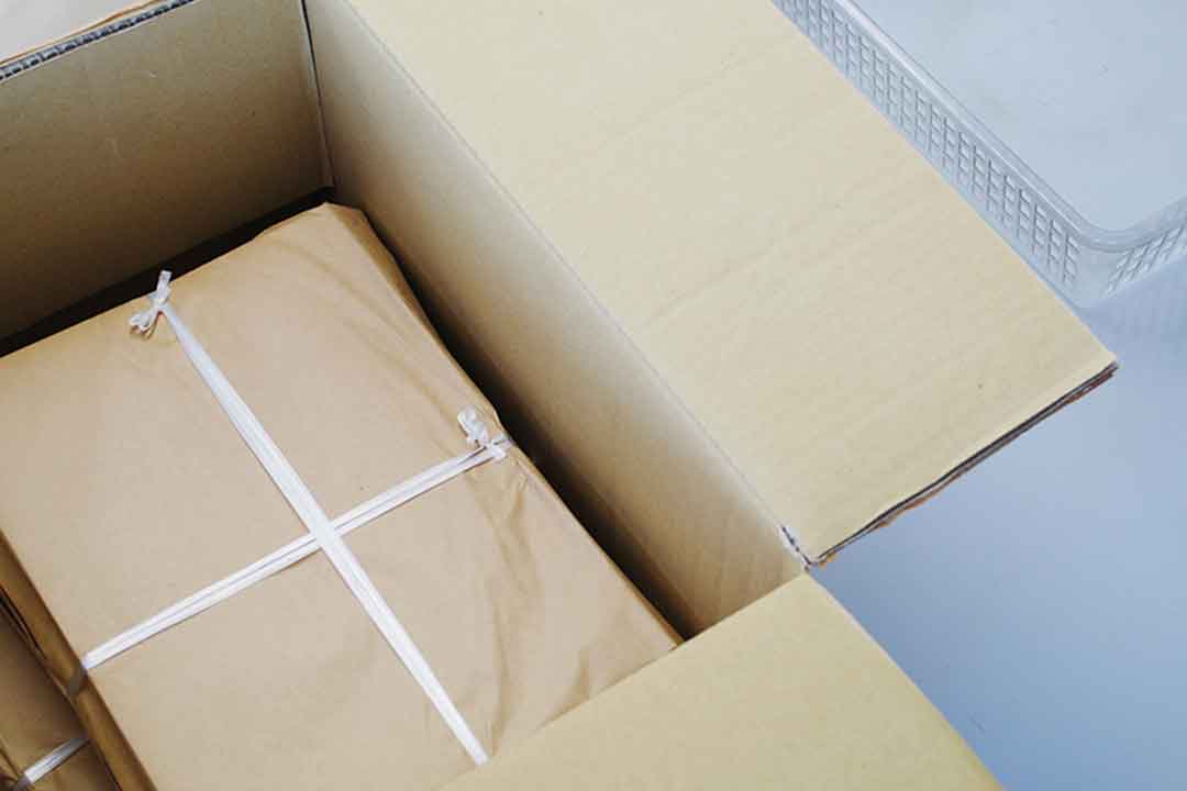 株式会社Beロジステック教材の封入作業・シール貼り等の内職スタッフ画像|S