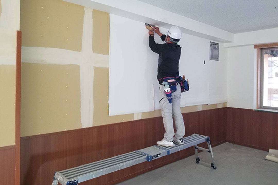 株式会社キハラ内装クロス・床貼りの内装仕上げ〔未経験〕〔高収入〕画像|M