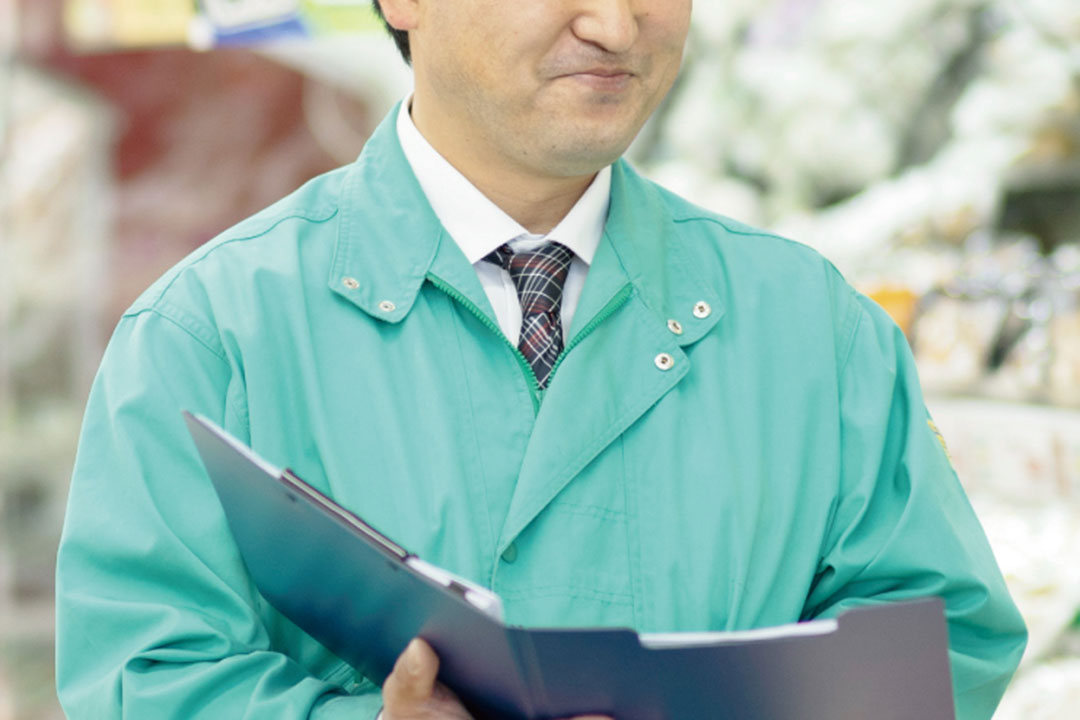 時給1085円